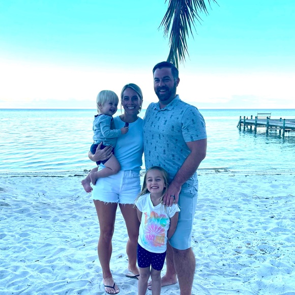 Meet your Posher, Stacy - Picture 1 of 1